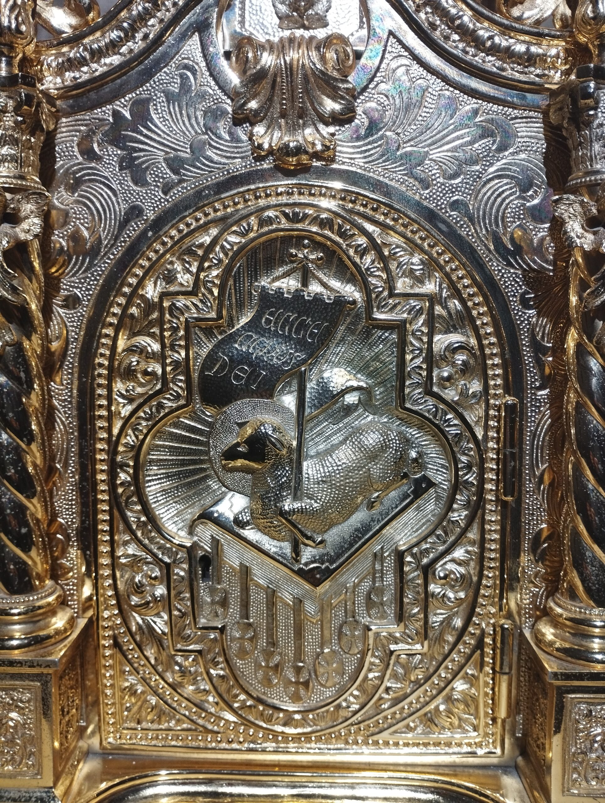 El SAGRARIO EN LA PARROQUIA